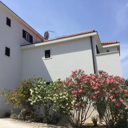 Bed & Breakfast Bunta 3*